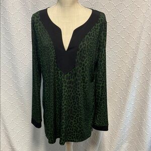 MICHAEL Michael Kors size XLGreen Long Sleeve Tunic animal print leopard soft‎